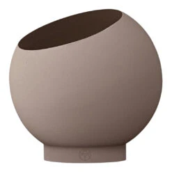 AYTM Globe Flowerpot (Order Quantity: 4) -Danish Design Store 0050 504679001011 GLOBE flowerpot Taupe O17xH15 4 CM
