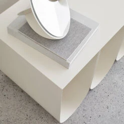 Curved Bench 12 Curved Bench -Danish Design Store 00 KristinaDamStudio SS20 CurvedBench beige detail fe71624f eb7b 4543 8e38 e06a630f7436