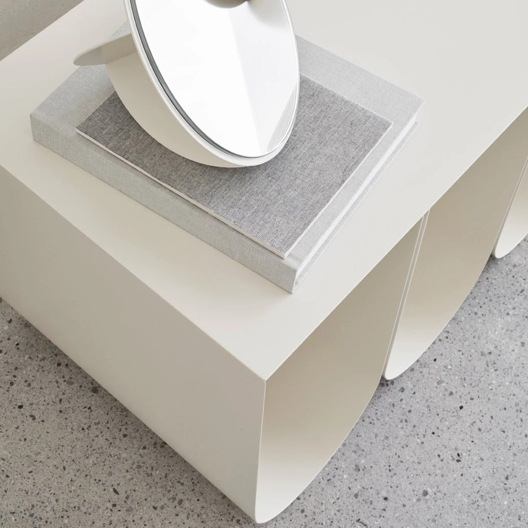 Curved Bench 5 Curved Bench - Image 3