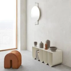 Curved Bench 16 Curved Bench -Danish Design Store 00 KristinaDamStudio SS20 CurvedPouf cognac 60f38b84 46fc 4203 8fe9 49b7a2aa1ba7
