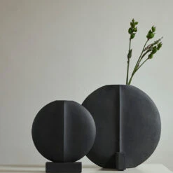 101 COPENHAGEN Guggenheim Vase 29 101 COPENHAGEN Guggenheim Vase -Danish Design Store 111220 Guggenheim Coffee Mood