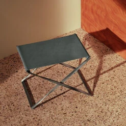 Fritz Hansen PK91 Stool -Danish Design Store 11333 PK91 Special 2019 edition Nuance leather