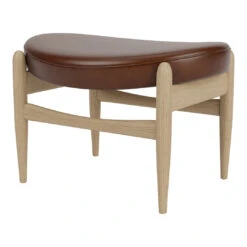 Elizabeth Ottoman -Danish Design Store 1209005 000900ZZ Elizabeth Ottoman Natural Oak Dakar 0329 Angle PS. 994ac6c1 6807 4985 b8c5 42d56a5deea0