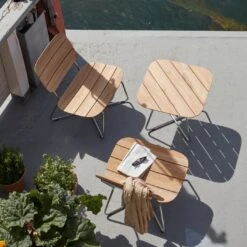 Fritz Hansen Skagerak Lilium Lounge Chair 19 Fritz Hansen Skagerak Lilium Lounge Chair -Danish Design Store 1420070 1420071 Lilium Lounge Chair amp Table 02 M