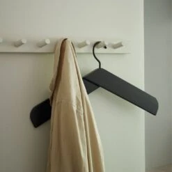 Fritz Hansen Skagerak Collar Hanger -Danish Design Store 1431019 Collar Coat Hanger Black M