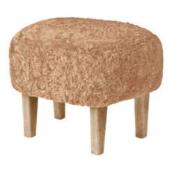 Ingeborg Ottoman - Sheepskin 20 Ingeborg Ottoman - Sheepskin -Danish Design Store 1500407 010G02ZZ Ingeborg Sheep Honey 2 L 27940290 8d54 4048 bb58 642f06e8ccd9