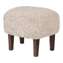 Ingeborg Ottoman - Sheepskin 21 Ingeborg Ottoman - Sheepskin -Danish Design Store 1500407 040E02ZZ Ingeborg Sheep Moonlight 2 D 8031df5b a07a 4d18 93c7 a50db3b7dccd