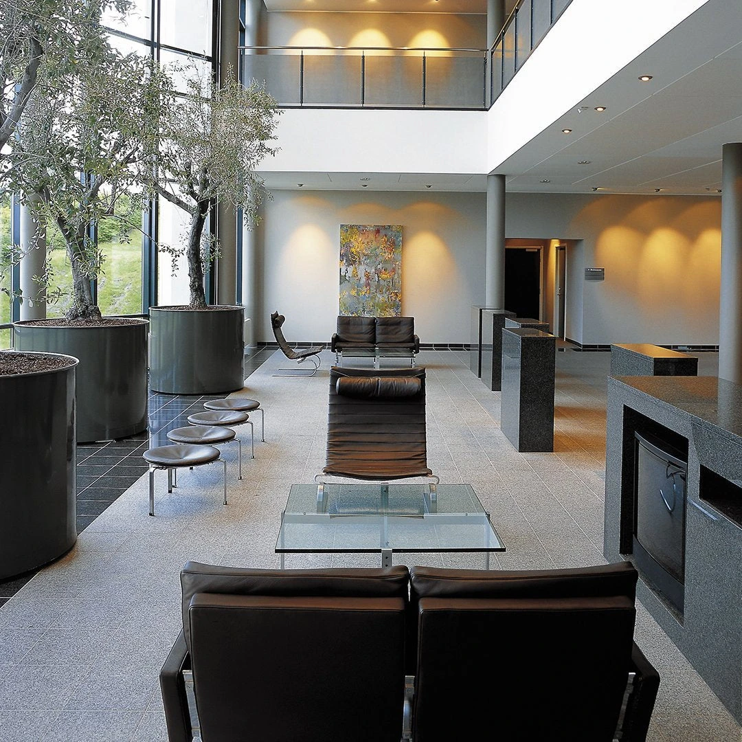 Fritz Hansen PK31 2-Seater Sofa 7 Fritz Hansen PK31 2-Seater Sofa - Image 5