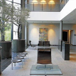 Fritz Hansen PK33 Stool 12 Fritz Hansen PK33 Stool -Danish Design Store 163 PK Series dceb0408 5cd9 4eed 8af7 89ee4729883b