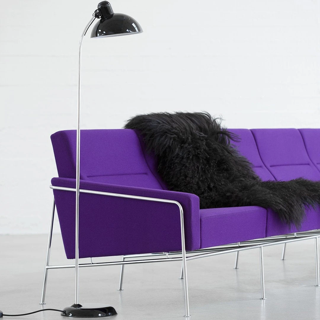 Fritz Hansen Series 3300 Sofa - 3-Seater 4 Fritz Hansen Series 3300 Sofa - 3-Seater - Image 2