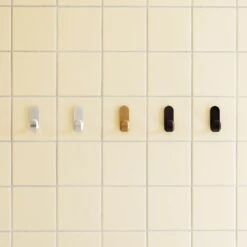 Normann Copenhagen Curve Mini Hook - Set Of 2 (Order Quantity: 6) 35 Normann Copenhagen Curve Mini Hook - Set Of 2 (Order Quantity: 6) -Danish Design Store 2021 Curve Hook Mini Group 01