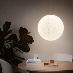 Normann Copenhagen Pix Pendant Lamp 31 Normann Copenhagen Pix Pendant Lamp -Danish Design Store 2023 Pix Lamp O45 White