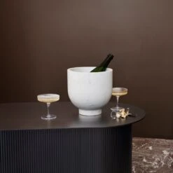 Ferm LIVING Alza Champagne Cooler -Danish Design Store 22 3767 2 ny d925b372 32ba 45c8 bef8 abed6625abe4