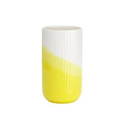 Vitra Herringbone Vase 12 Vitra Herringbone Vase -Danish Design Store 2906605 Herringbone Vase ribbed yellow F v fullbleed 1440x a658cea1 f099 4399 8bd9 259b4fd6805e