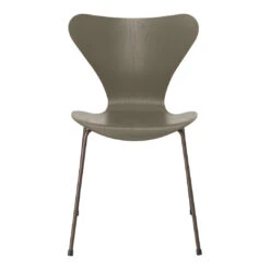 Fritz Hansen Series 7 Chair 3107 - Color -Danish Design Store 3107 Series 7 Olive green Coloured Ash Brown Bronze Base