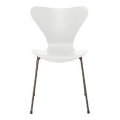 Fritz Hansen Series 7 Chair 3107 - Color -Danish Design Store 3107 Series 7 White Lacquered Coloured Ash Brown Bronze Base