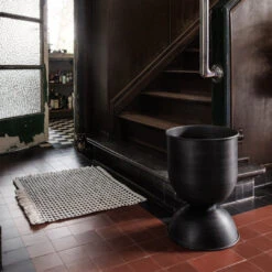 Ferm LIVING Hourglass Pot 40 Ferm LIVING Hourglass Pot -Danish Design Store 36 9455