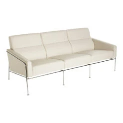 Fritz Hansen Series 3300 Sofa - 3-Seater