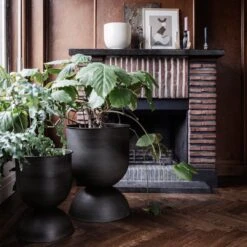 Ferm LIVING Hourglass Pot 37 Ferm LIVING Hourglass Pot -Danish Design Store 39 9521 d22a5323 0903 4c4f 83eb 22dced603824