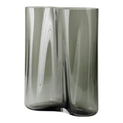 Aer Vase -Danish Design Store 4736949 Aer Vase Small 33 angle d3466783 4b7d 43c4 a4fd 280e777fac6f