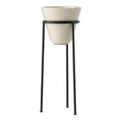 Daiza Planter -Danish Design Store 4846649 Daiza Planter H65 O25 angle f10bf6b4 c1cf 40a6 adb3 5083d1d0d9c9