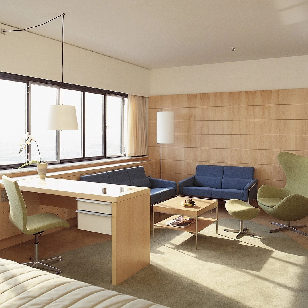 Fritz Hansen Series 3300 Sofa - 3-Seater 5 Fritz Hansen Series 3300 Sofa - 3-Seater - Image 3