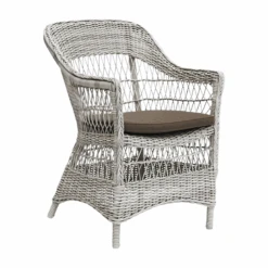 Charlot Outdoor Chair 9 Charlot Outdoor Chair -Danish Design Store 9190T Charlot lys fb7ae26e 4da5 4480 bea4 595323c815db