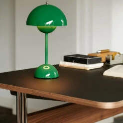 Pavilion AV16 Desk -Danish Design Store ATD Retail 2021 Flowerpot VP9 Pavilion AV16 f5206730 fb2c 400c 8d5c a7b83541c8b0