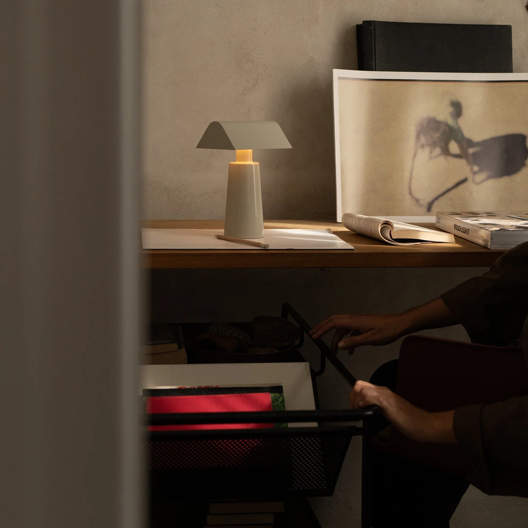 Caret MF1 Portable Table Lamp 19 Caret MF1 Portable Table Lamp - Image 17