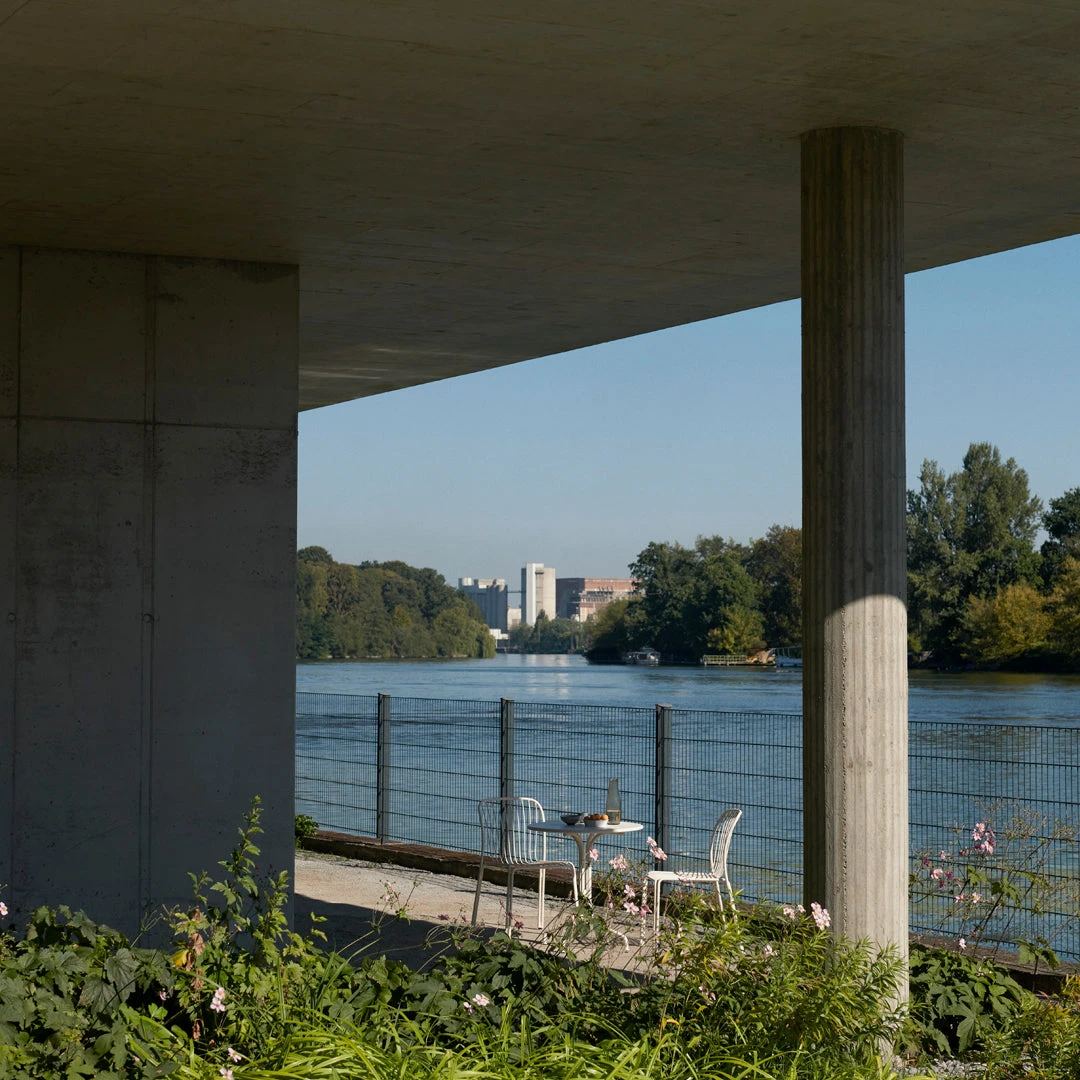 Thorvald SC96 Outdoor Café Table 16 Thorvald SC96 Outdoor Café Table - Image 14