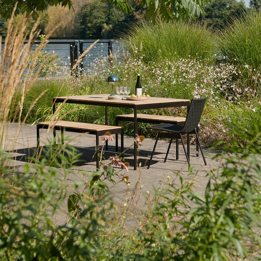 Ville AV25/AV26 Outdoor Dining Table 8 Ville AV25/AV26 Outdoor Dining Table - Image 6