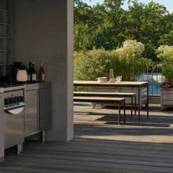 Ville AV25/AV26 Outdoor Dining Table 29 Ville AV25/AV26 Outdoor Dining Table -Danish Design Store ATD Retail 2024 Ville AV26 Ville AV28 Lucca SC51 Collect Wine Glass SC79 Collect Carafe SC63