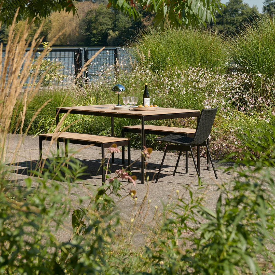 Ville AV27/AV28 Outdoor Bench 8 Ville AV27/AV28 Outdoor Bench - Image 6