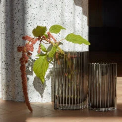 AYTM Folium Vase - Small (Order Quantity: 4) 29 AYTM Folium Vase - Small (Order Quantity: 4) -Danish Design Store AYTM 01 430