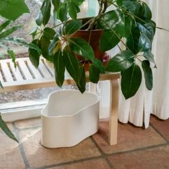 Artek Riihitie Plant Pot - Shape A -Danish Design Store Artek Aalto Riihitie Plant Pot Large White Photo Zara Pfeifer