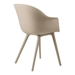 Gubi Bat Dining Chair - Plastic Base - Outdoor -Danish Design Store Bat Outdoor DiningChair Plastic Unupholstered NewBeige NewBeige ItemNr.10078588 B3Q