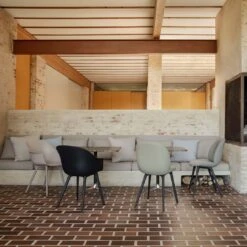 Gubi Bat Dining Chair - Front Upholstered - Plastic Base -Danish Design Store Bat beetle 3c5792e2 a9a0 4d9c b400 777e087ffbaf