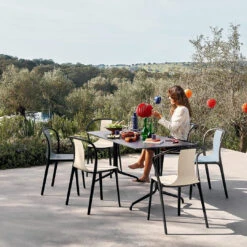 Vitra Belleville Bistro Table - Rectangular - Outdoor -Danish Design Store Belleville Chair Belleville Armchair Belleville Table Outdoor small 2192722 master low resolution