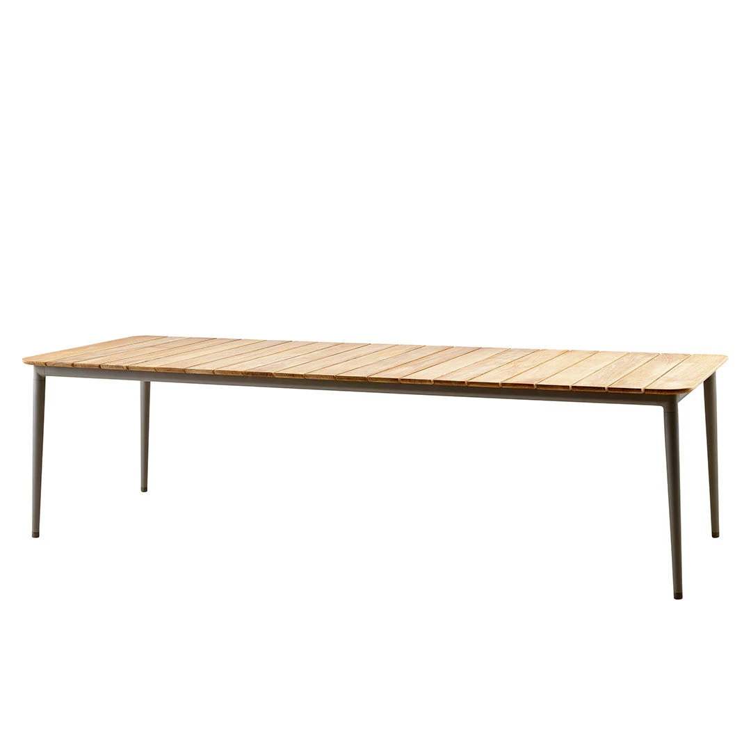 Core Outdoor Dining Table 5 Core Outdoor Dining Table - Image 3