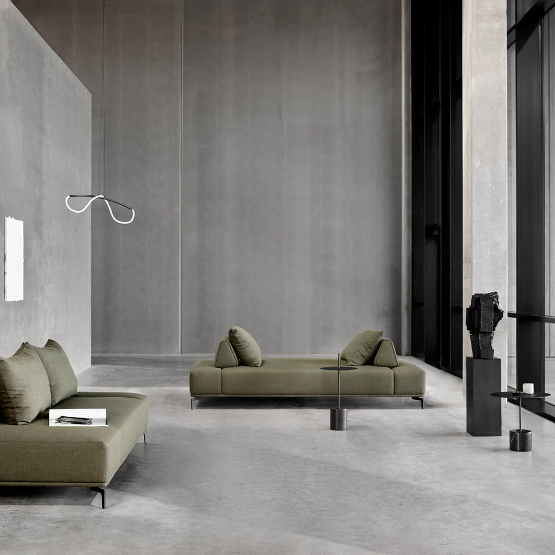 Calibre Table W/ Handle 18 Calibre Table W/ Handle - Image 16