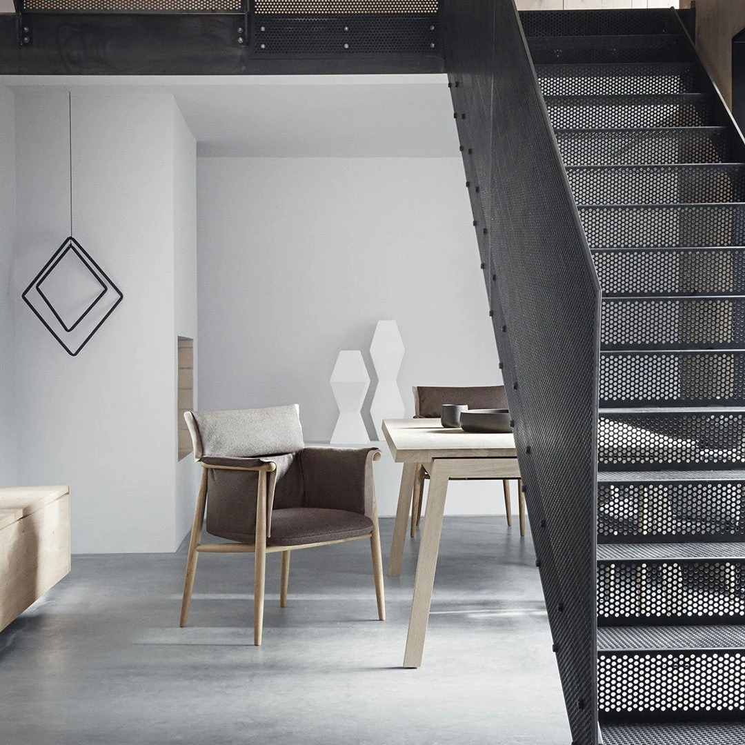 E005 Embrace Chair 15 E005 Embrace Chair - Image 13