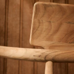 E008 Embrace Outdoor Dining Chair -Danish Design Store E008 teak untreated detail V5