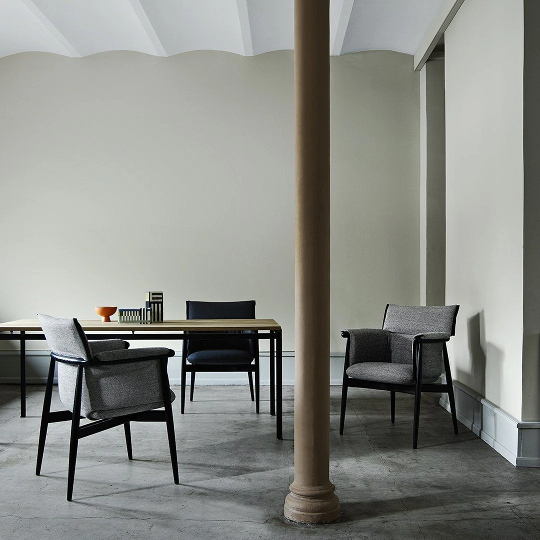 E005 Embrace Chair 16 E005 Embrace Chair - Image 14