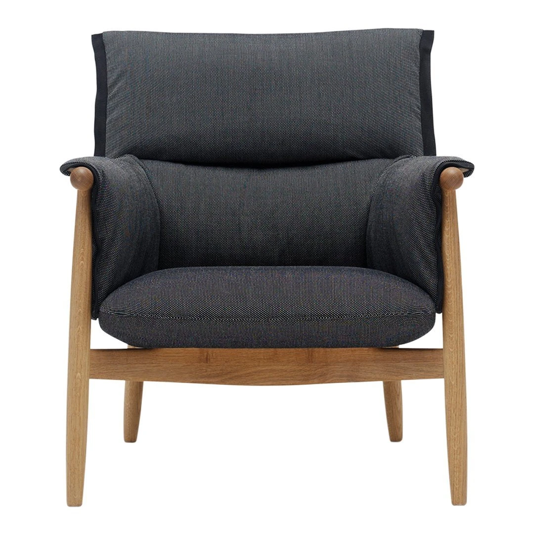 E015 Embrace Lounge Chair 5 E015 Embrace Lounge Chair - Image 3