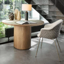 Gubi Gravity Table Lamp - Small 40 Gubi Gravity Table Lamp - Small -Danish Design Store EpicCoffeeTable MoonDiningTable GravityTableLamp BatDiningChair On 65e7372f c87b 4090 9e3c 51bffbdb54df