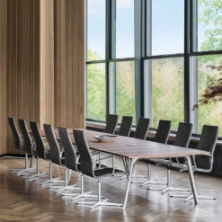 Fritz Hansen Pluralis Meeting Table (189" L) 28 Fritz Hansen Pluralis Meeting Table (189" L) -Danish Design Store FH Oxford 3243T chair Pluralis table 2 RGB