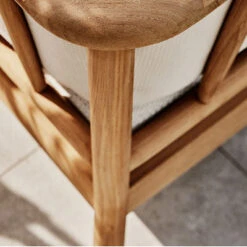 Fritz Hansen Skagerak Tradition Sofa - Configuration 2 12 Fritz Hansen Skagerak Tradition Sofa - Configuration 2 -Danish Design Store FH Tradition Light Sand Detail 7 b9ed37c9 3c42 4ed4 a834 9329d615d361