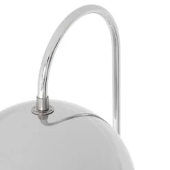 Verner Panton VP12 Flowerpot Floor Lamp 34 Verner Panton VP12 Flowerpot Floor Lamp -Danish Design Store Flowerpot Floot Lamp VP12 Chrome Plated detail