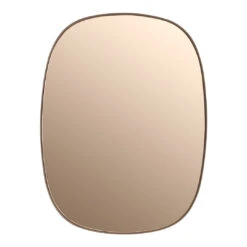 Muuto Framed Mirror -Danish Design Store Framed small rose front med res 898d6dd4 ee70 4651 aaa2 f627d7e5a395