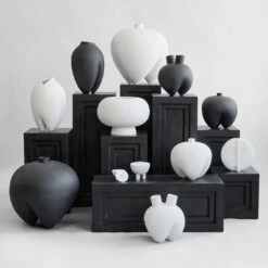 101 COPENHAGEN Sumo Vase 32 101 COPENHAGEN Sumo Vase -Danish Design Store Frontpage Bone White Coffee 1